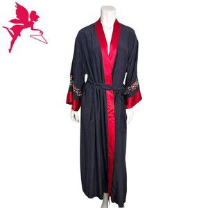 VINTAGE Lejaby Paris  X Neiman Marcus Silk Robe with Embroidered Sleeves